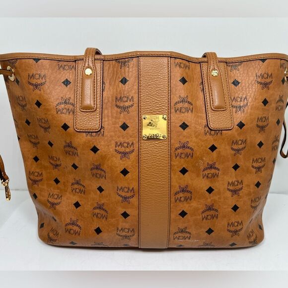 MCM Reversible Liz Shopper in Visetos - Picture 3 of 9